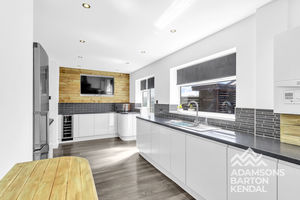 Photo 29- click for photo gallery